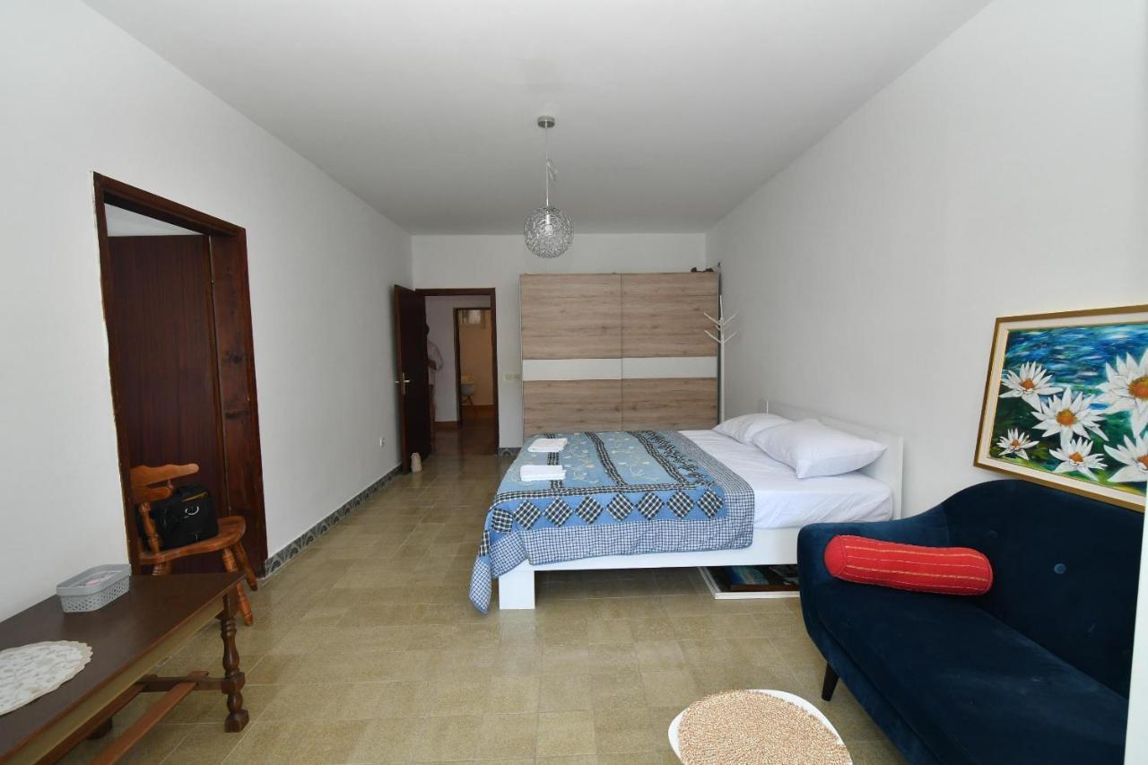 Apartmani Dora Duboka Ngoại thất bức ảnh