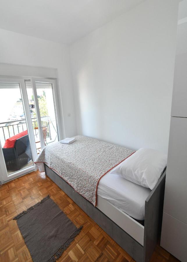 Apartmani Dora Duboka Ngoại thất bức ảnh