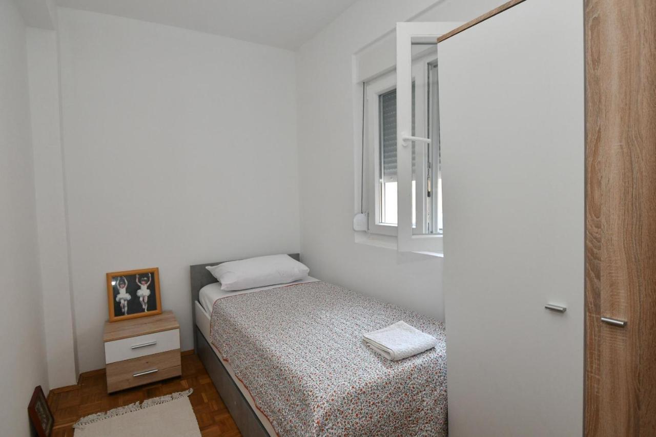 Apartmani Dora Duboka Ngoại thất bức ảnh