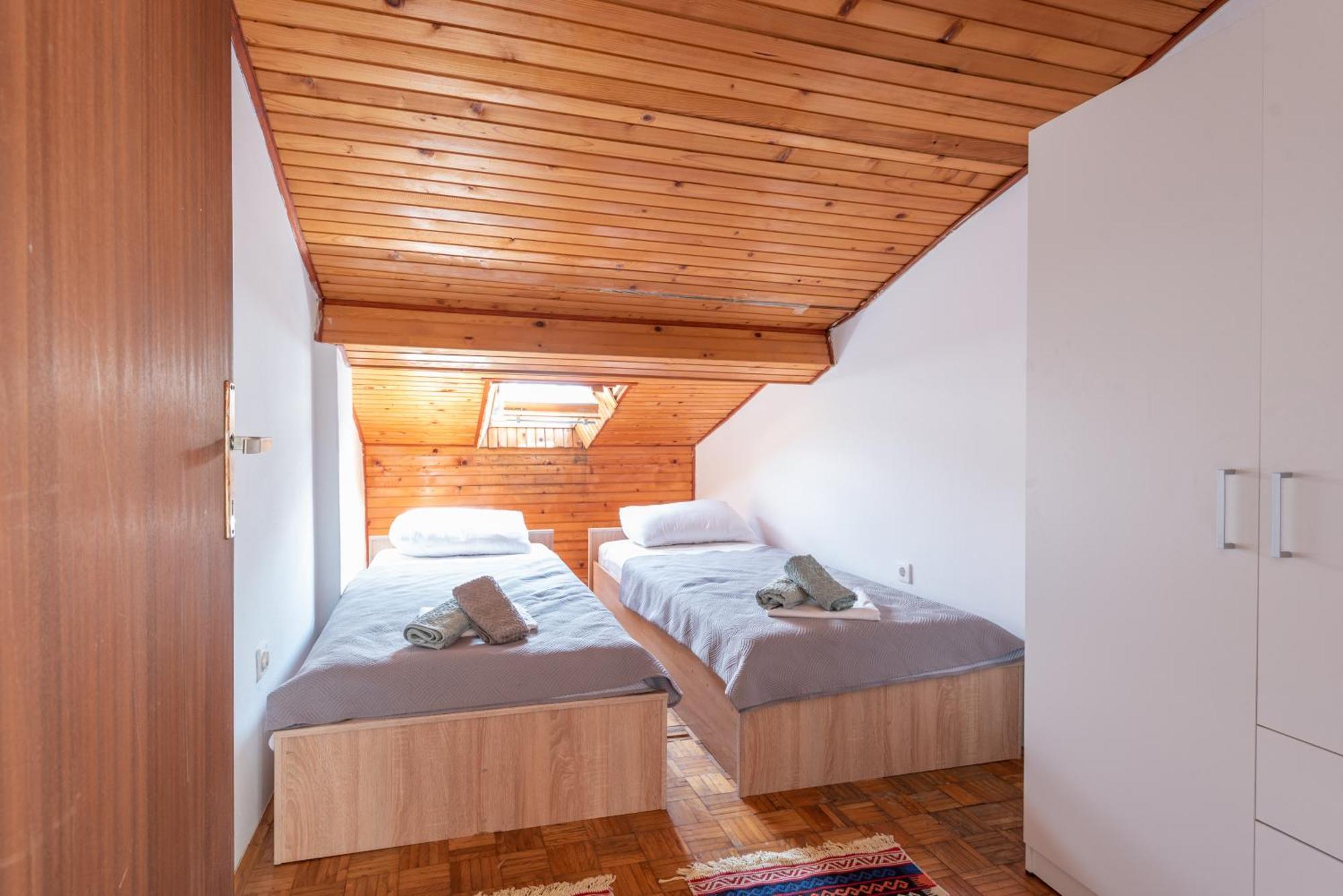 Apartmani Dora Duboka Ngoại thất bức ảnh